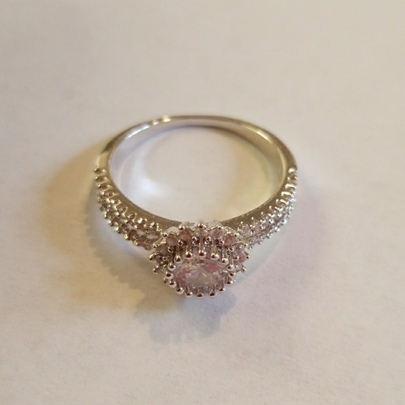 White Gold Filled Hearts & Arrows Ring, Size 7 New - Picture 8 of 8